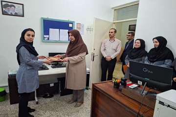 تجلیل از همکاران واحد آمار و فناوری اطلاعات