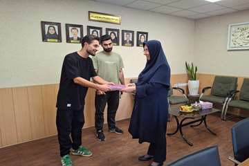 تقدیر از دانشجویان برتر دانشکده پرستاری و مامایی 