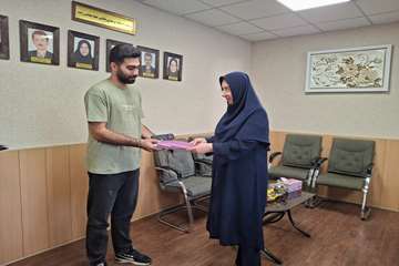 تقدیر از دانشجویان برتر دانشکده پرستاری و مامایی 