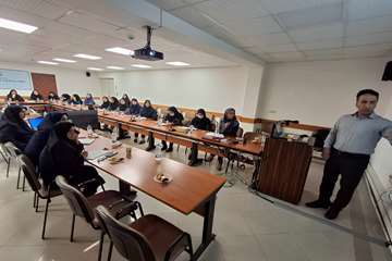 کارگاه تحلیل داده‌ها با نرم‌افزار SPSS