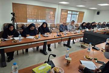 کارگاه تحلیل داده‌ها با نرم‌افزار SPSS