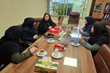 دیدار رئیس و مسولین دانشکده پرستاری و مامایی شهید بهشتی رشت با مدیر پرستاری دانشگاه به مناسبت روز پرستار