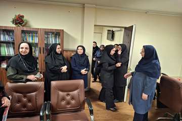 دیدار رئیس و مسولین دانشکده پرستاری و مامایی شهید بهشتی رشت با مدیر پرستاری دانشگاه به مناسبت روز پرستار