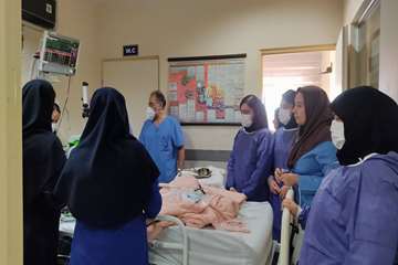 برگزاری گرند راند بالینی مشترک اتندینگ پزشکی و پرستاری در بخش مراقبت های ویژه جراحی مرکز آموزشی درمانی رازی با موضوع مدیریت راه 