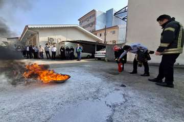 مانور آموزشی اطفای حریق